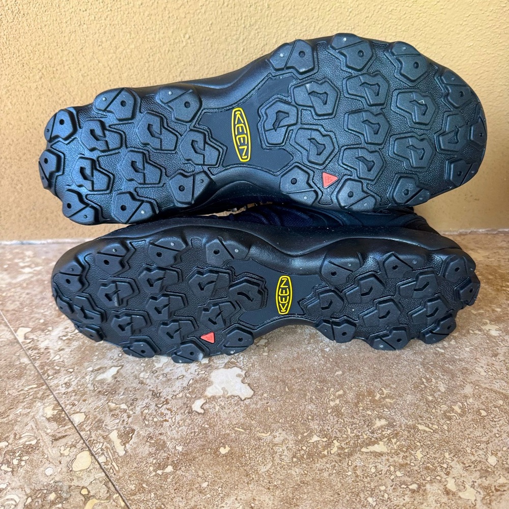 KEEN Men's Venture Mid High Hiking Boots Size 12 - Picture 4 of 8